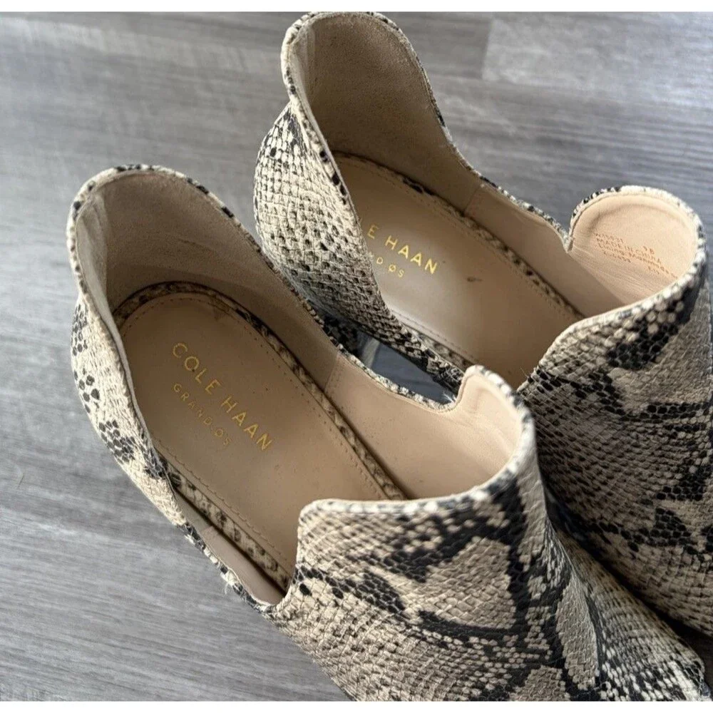 Cole Haan Electa Womens 9 Snake Print Leather Peep Toe Block Heel Pumps Booties